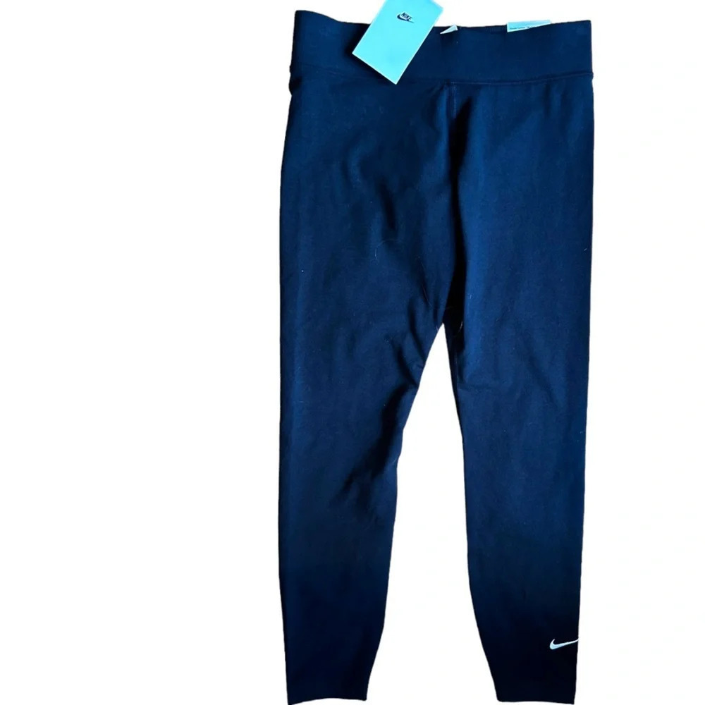 NIKE Tight Fit Mid Rise 7/8 Length Black Leggings Size S Women’s NWT